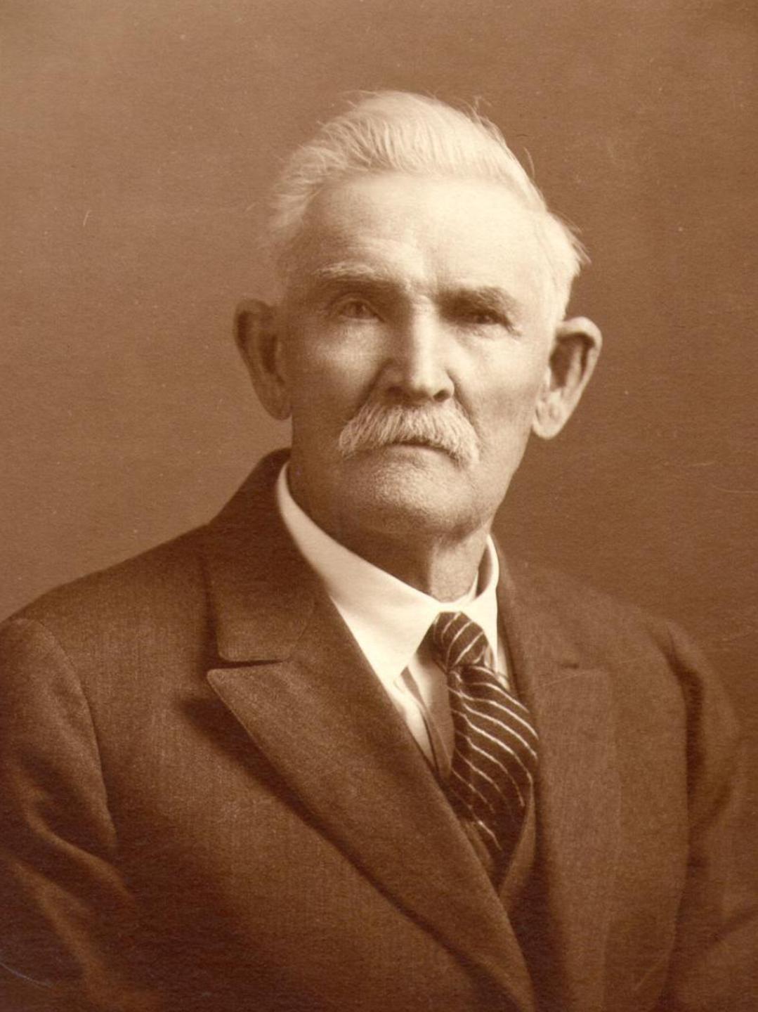 William Arthur Cox (1840 - 1932) Profile